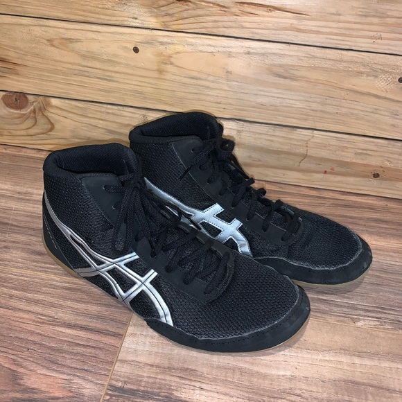 asics high top sneakers